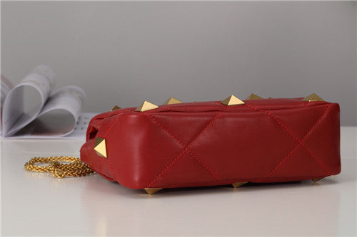 High Quality Luxury Valentino Roma Stud Bag – Style 03833 product detail