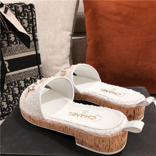 High Quality Luxury Chanel Womens Slippers product detail