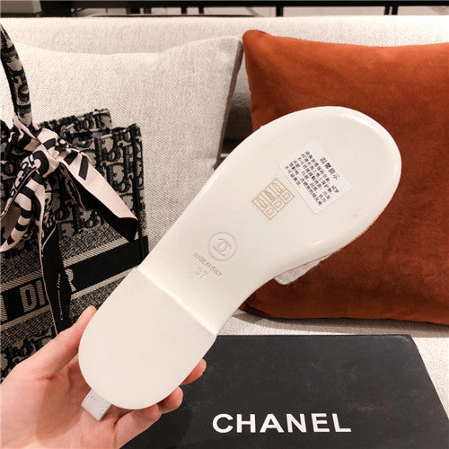 High Quality Luxury Chanel Womens Slippers product detail