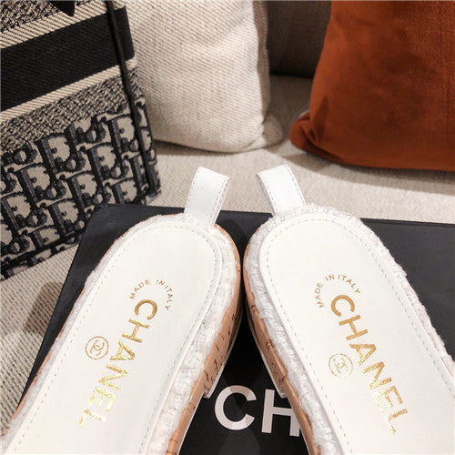 High Quality Luxury Chanel Womens Slippers product detail
