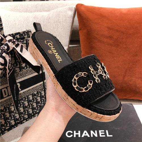 High Quality Luxury Chanel Womens Slippers – Style 52614 product detail