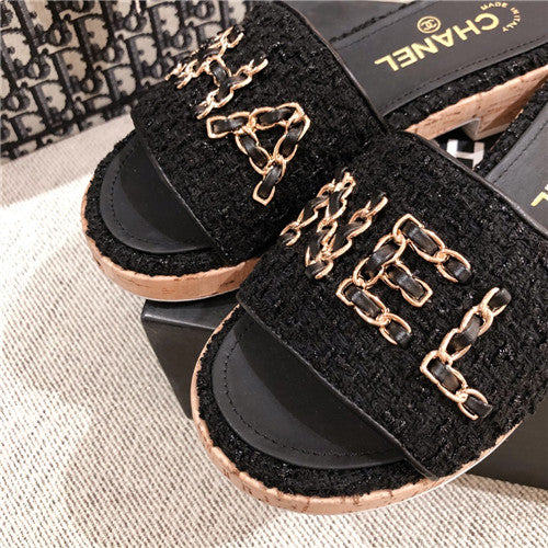 High Quality Luxury Chanel Womens Slippers – Style 52614 product detail