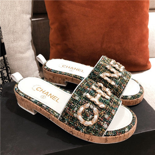 High Quality Luxury Chanel Womens Slippers – Style 85382 alternate view