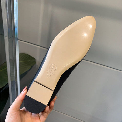 High Quality Luxury Chanel Vintage Flat Shoes – Style 88902 product detail