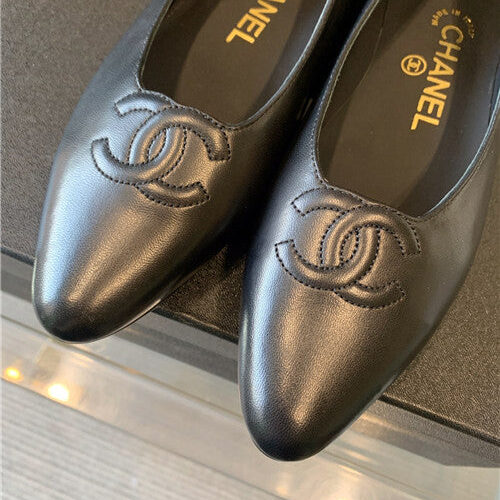 High Quality Luxury Chanel Vintage Flat Shoes – Style 88902 product detail