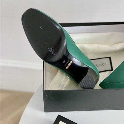 High Quality Luxury Gucci Horse Buckle Loafers Women – Style 42099 product detail