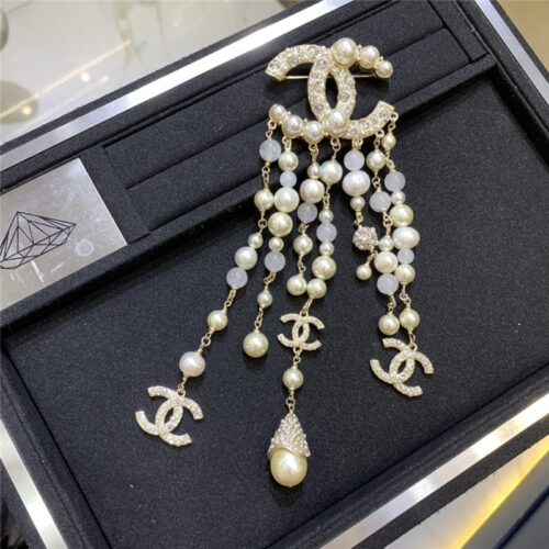High Quality Luxury Chanel Pearl Brooch