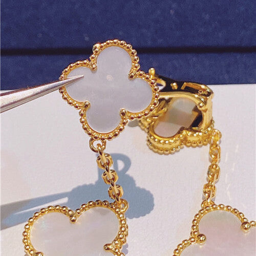 High Quality Luxury Van Cleef Earrings product detail