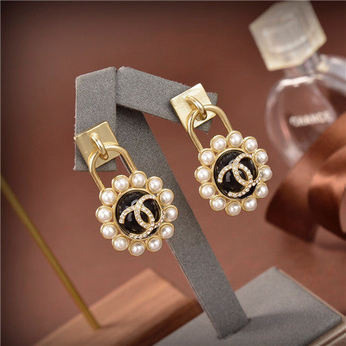 High Quality Luxury Chanel Earrings – Style 49932 alternate view