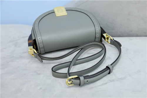 High Quality Luxury Fendi Saddle Bag product detail