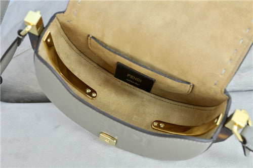 High Quality Luxury Fendi Saddle Bag product detail