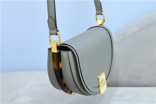 High Quality Luxury Fendi Saddle Bag product detail