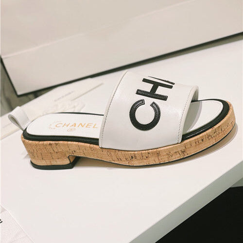 High Quality Luxury Chanel Flip Flop Sandals – Style 07590 product detail