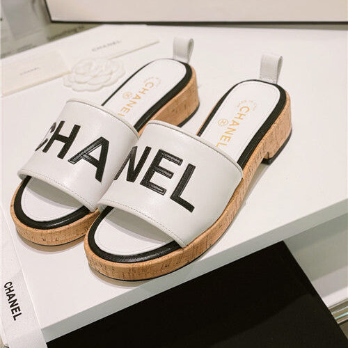 High Quality Luxury Chanel Flip Flop Sandals – Style 07590 alternate view