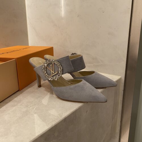 High Quality Luxury Louis Vuitton Urban Twist Sandals – Style 96035