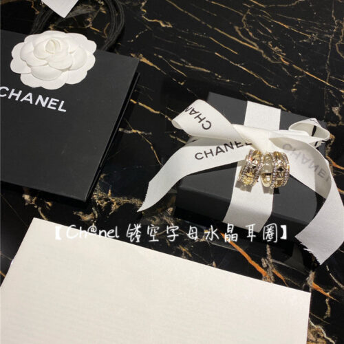 High Quality Luxury Chanel Light Champagne Gold Earrings product detail