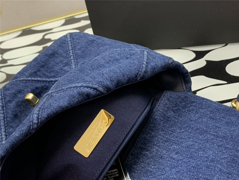 High Quality Luxury Chanel 19 Flap Bag product detail