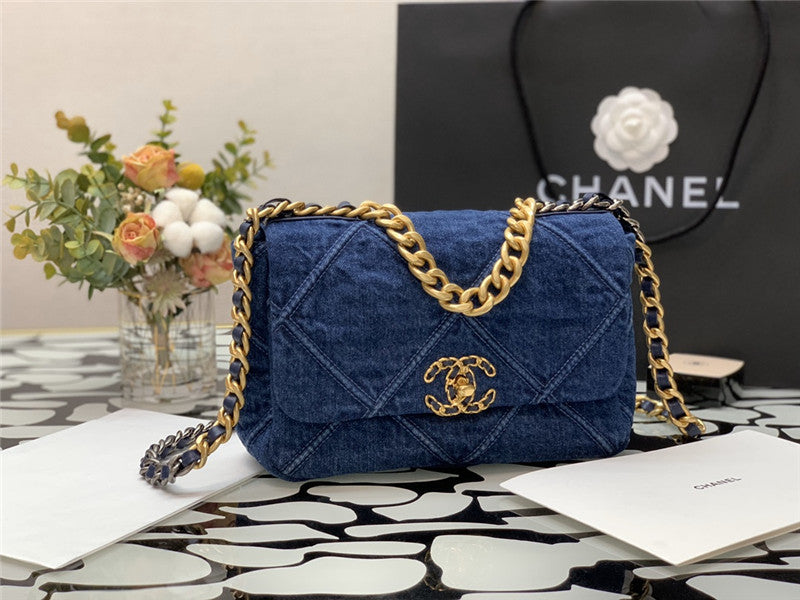 High Quality Luxury Chanel 19 Flap Bag product detail