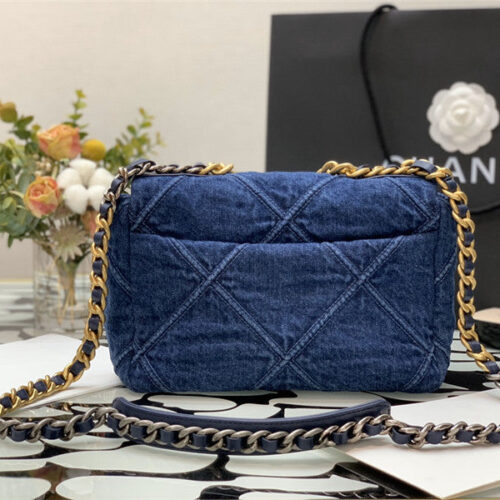 High Quality Luxury Chanel 19 Flap Bag alternate view