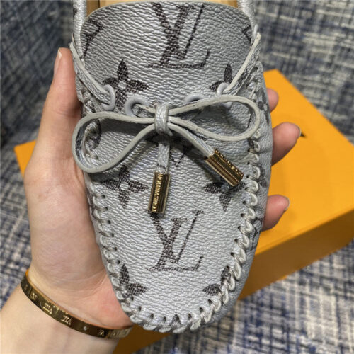High Quality Luxury Louis Vuitton Womens Medal Beanie Shoes – Style 29827 product detail