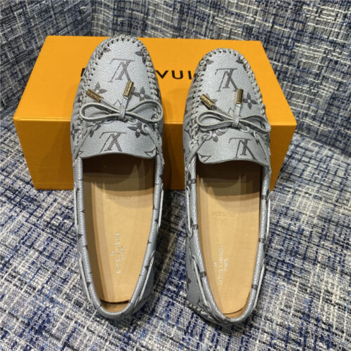High Quality Luxury Louis Vuitton Womens Medal Beanie Shoes – Style 29827 product detail