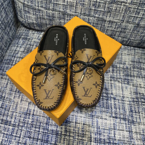 High Quality Luxury Louis Vuitton Womens Medal Beanie Shoes product detail