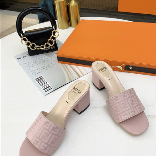 High Quality Luxury Fendi Slippers Womens – Style 45139 product detail