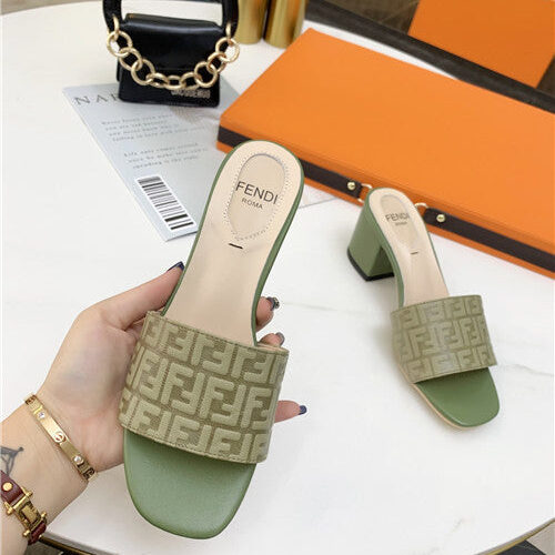 High Quality Luxury Fendi Slippers Womens – Style 10131 product detail