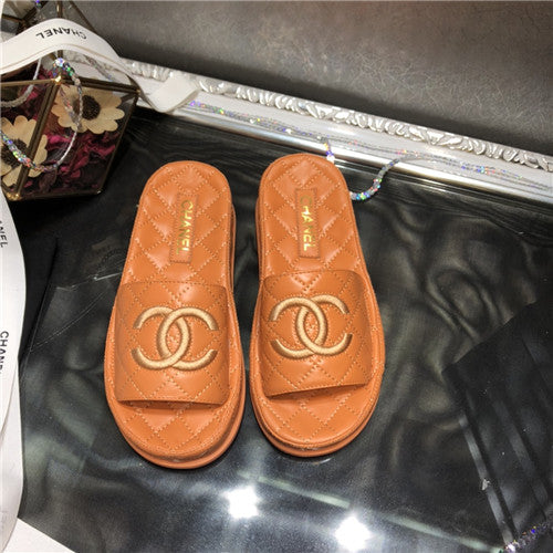 High Quality Luxury Chanel Embroidery Slippers product detail