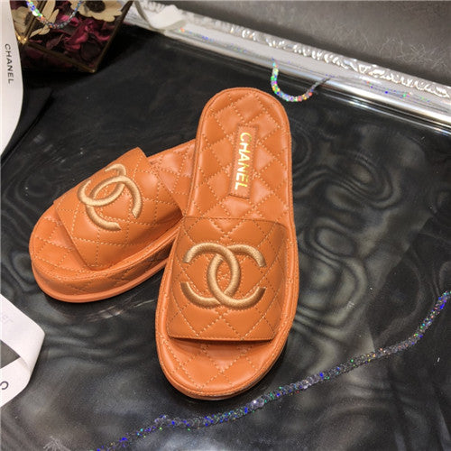 High Quality Luxury Chanel Embroidery Slippers product detail