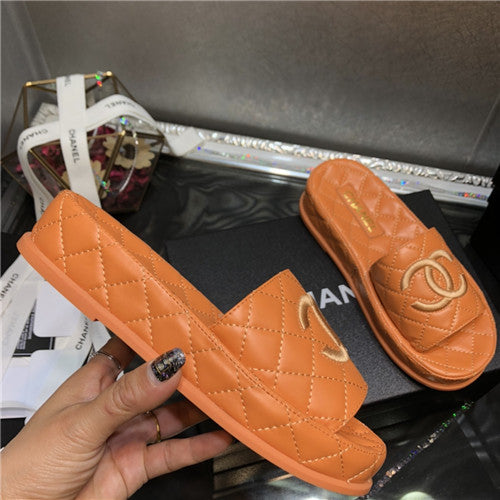 High Quality Luxury Chanel Embroidery Slippers product detail