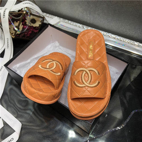 High Quality Luxury Chanel Embroidery Slippers product detail