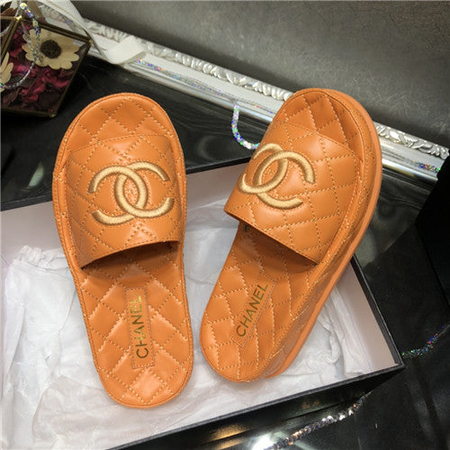 High Quality Luxury Chanel Embroidery Slippers product detail