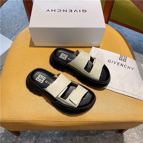 High Quality Luxury Givenchy Slippers Womens – Style 76579