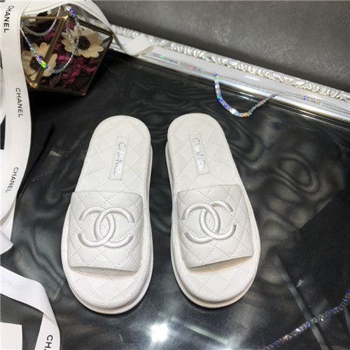 High Quality Luxury Chanel Embroidery Slippers – Style 48486 alternate view