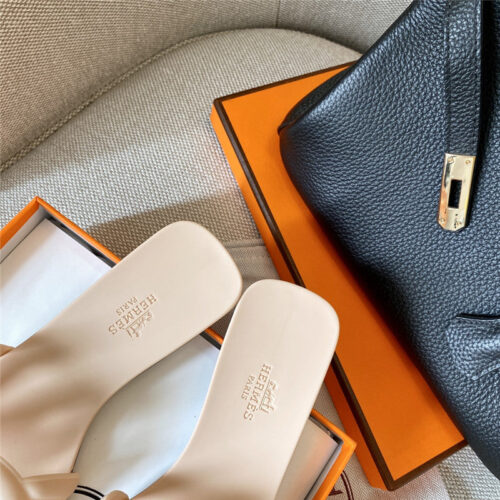 High Quality Luxury Hermes New Classic Pig Nose Chain Slippers product detail