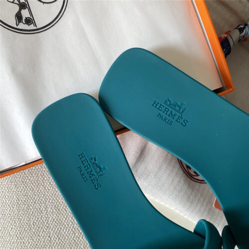 High Quality Luxury Hermes New Classic Pig Nose Chain Slippers – Style 54499 product detail