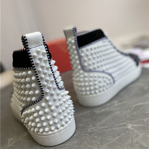 High Quality Luxury Christian Louboutin Sneakers Womens product detail