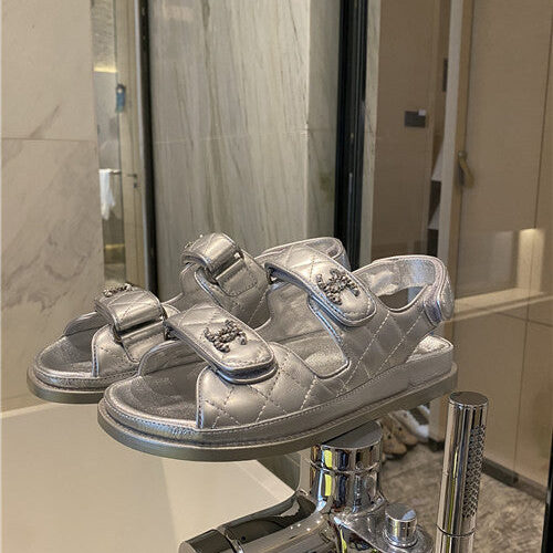 High Quality Luxury Chanel Flat Beach Shoes Sandals – Style 33702 alternate view