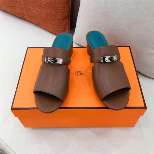 High Quality Luxury Hermes Chunky Heel Sandals – Style 68867 alternate view
