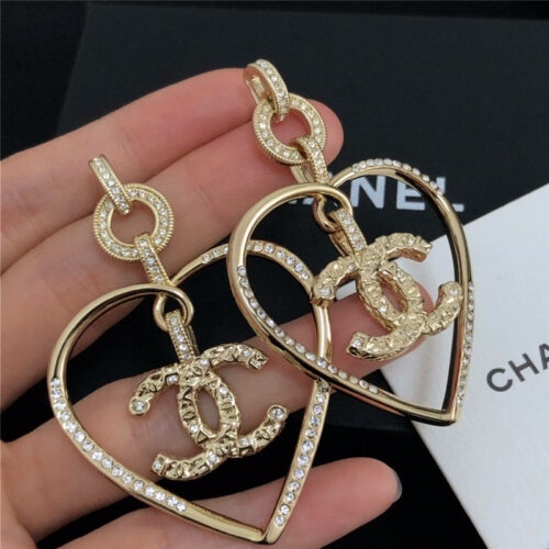 High Quality Luxury Chanel Cutout Heart Earrings product detail