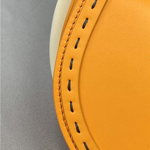 High Quality Luxury Fendi Saddle Bag – Style 32683 product detail