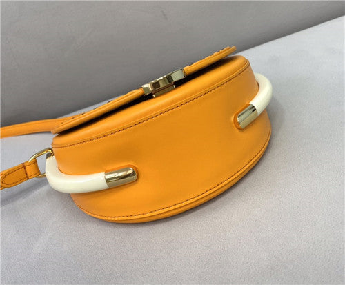 High Quality Luxury Fendi Saddle Bag – Style 32683 product detail