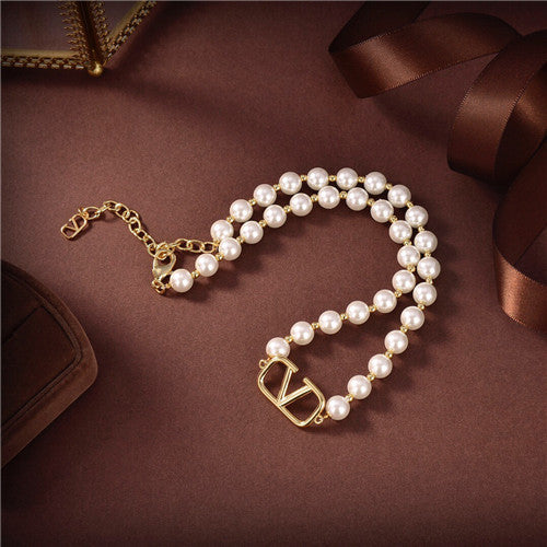 High Quality Luxury Valentino Pearl Necklace product detail