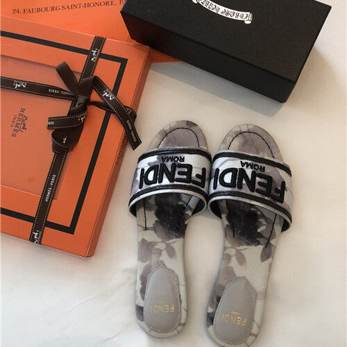 High Quality Luxury Fendi Slippers Sandals – Style 42355 product detail