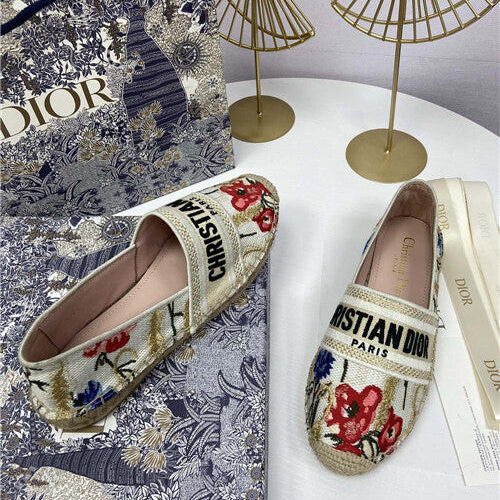 High Quality Luxury Dior Logo Embroidery Hollow Shoes – Style 61126 product detail