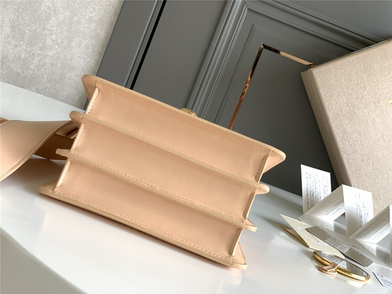 High Quality Luxury Bvlgari Serpenti Forever Shoulder Bag Pink product detail