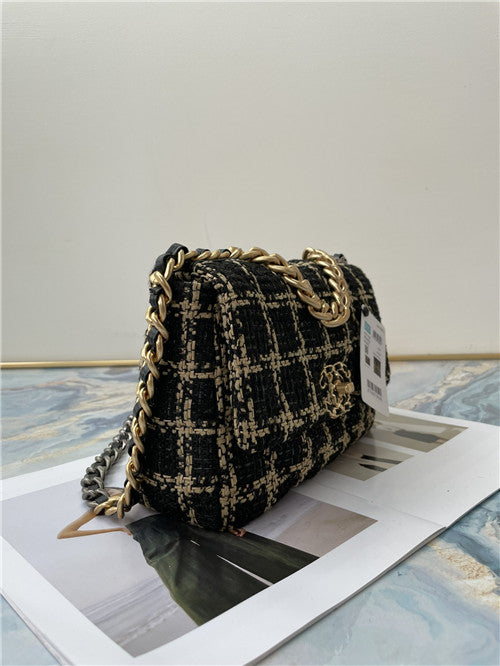 High Quality Luxury Chanel 19 Chain Bag product detail