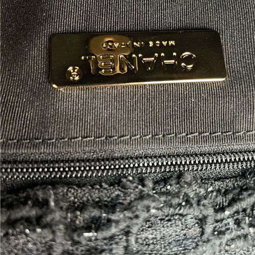 High Quality Luxury Chanel 19 Chain Bag – Style 46780 product detail