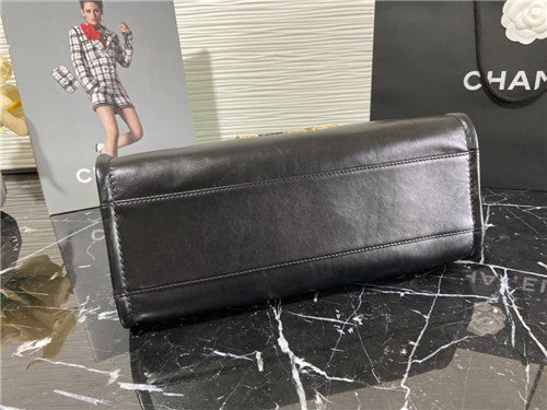 High Quality Luxury Chanel Oil Wax Leather Beach Bag product detail